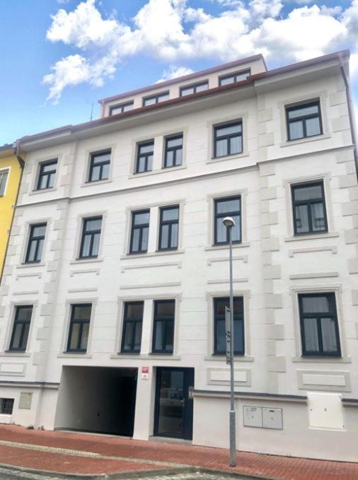 Rezidence Weisovka Apartment Ceske Budejovice Bagian luar foto